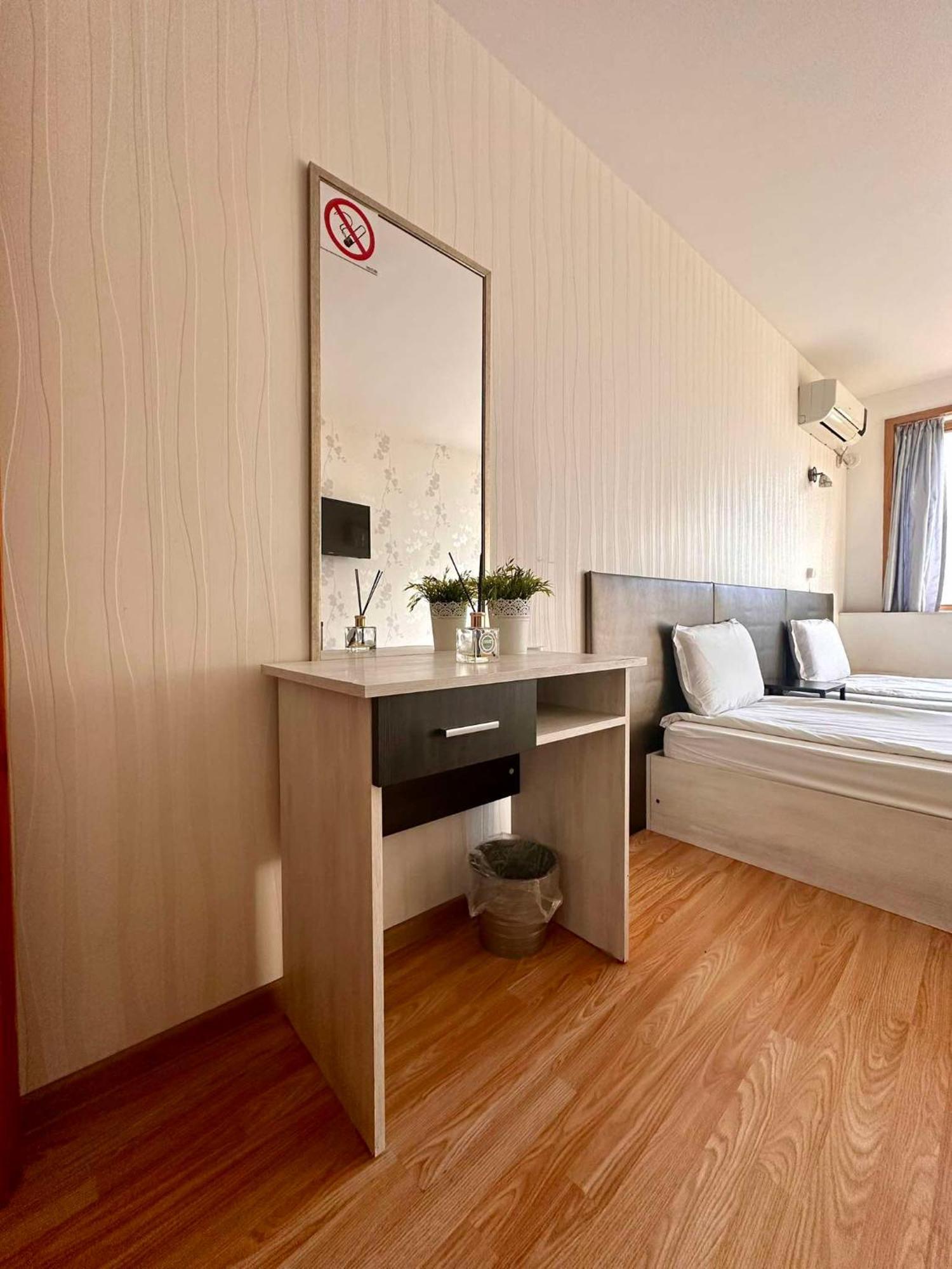 Family Hotel Amor Ruse Exterior foto